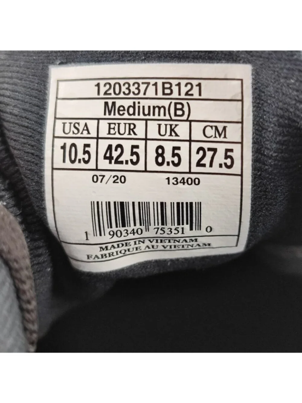 Brooks Revel 4 Women's Size 10.5 US Running Shoes Knit Black White 1203371B121